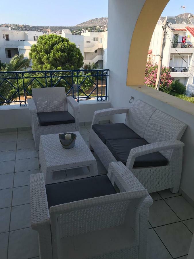 The Swan And The Gull, Porto Rafti Yacht Harbor Apartment Eksteriør bilde